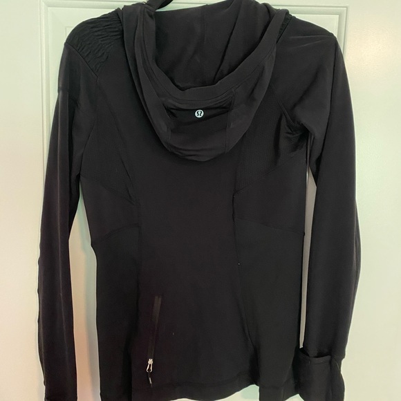 Lululemon fitted pullover half zipper - Picture 4 of 4